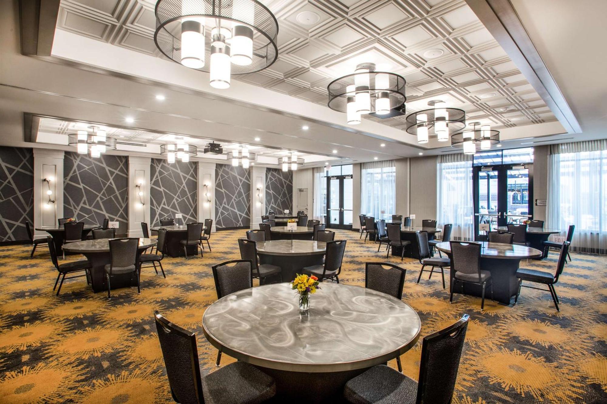 Hotel Homewood By Hilton Salina/downtown, Ks