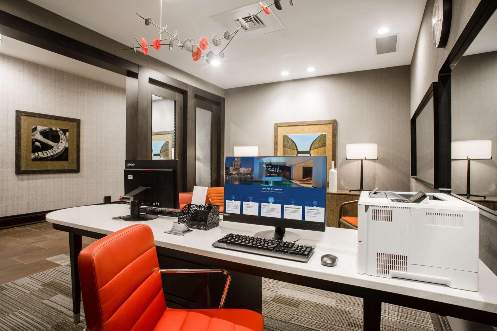 Hotel Homewood By Hilton Salina/downtown, Ks