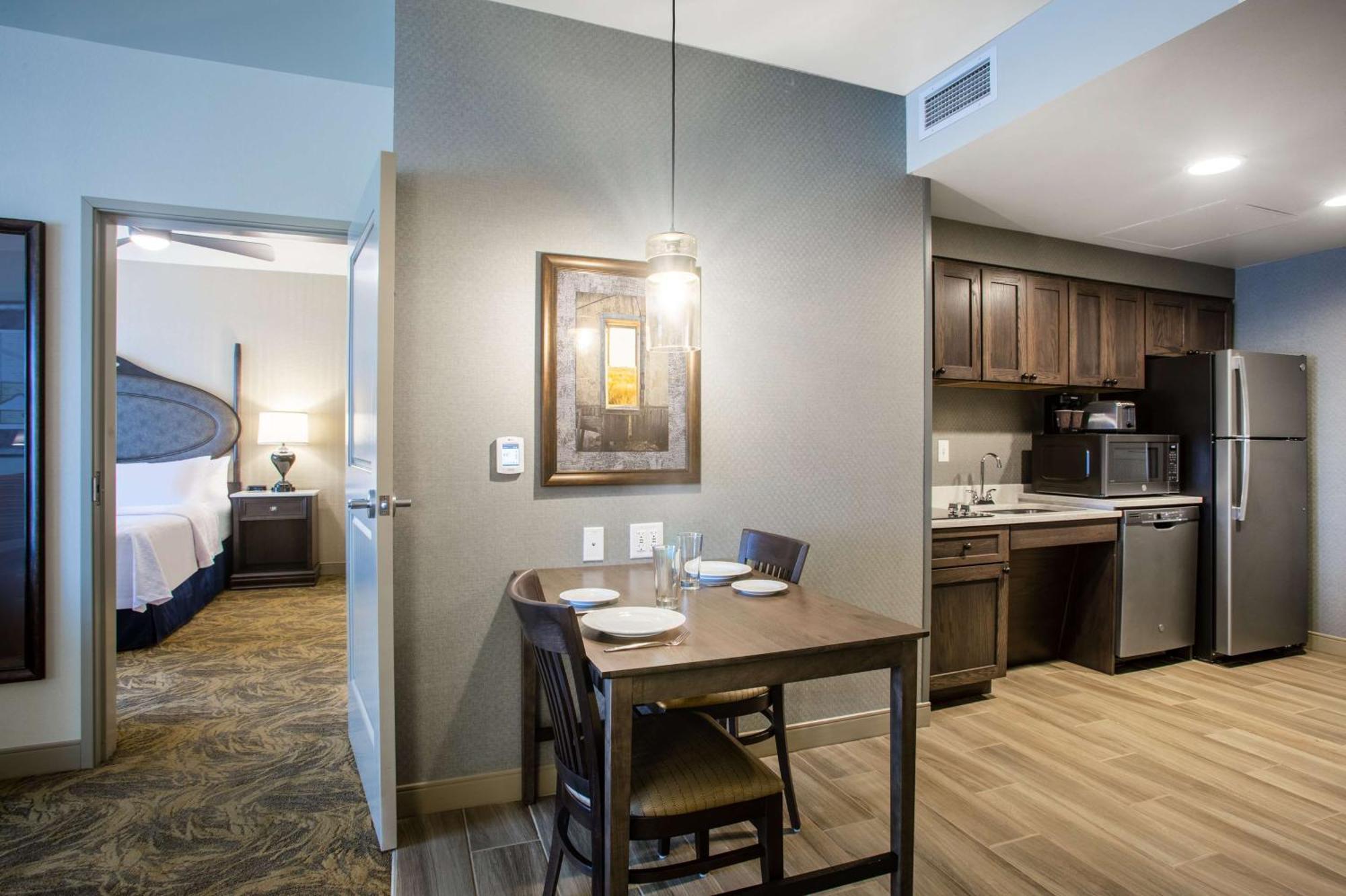 Homewood By Hilton Salina/downtown, Ks Hotel Salina