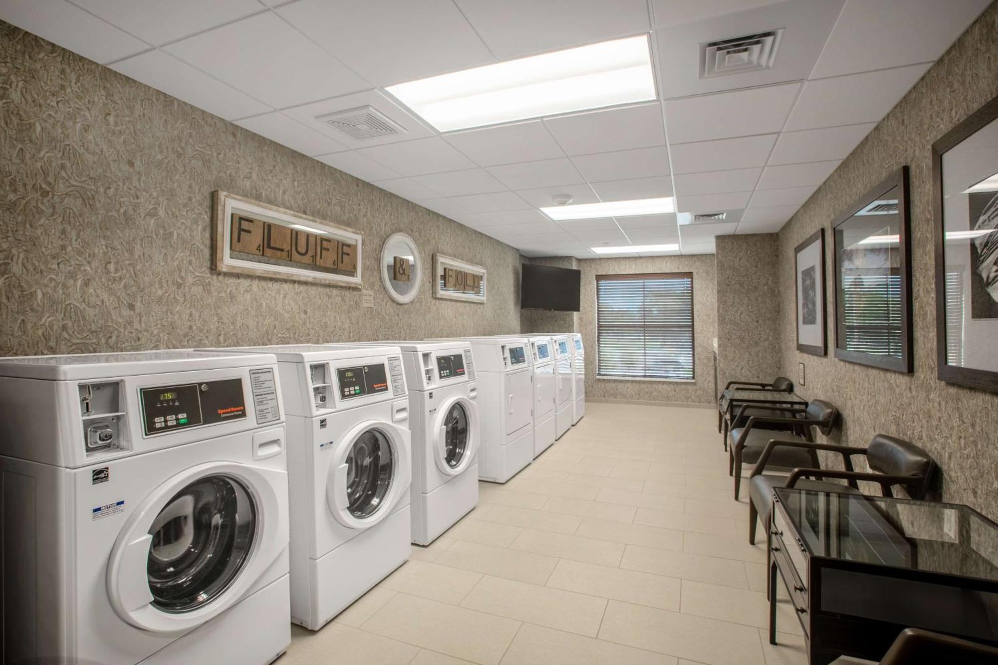 Hotel Homewood By Hilton Salina/downtown, Ks 3*